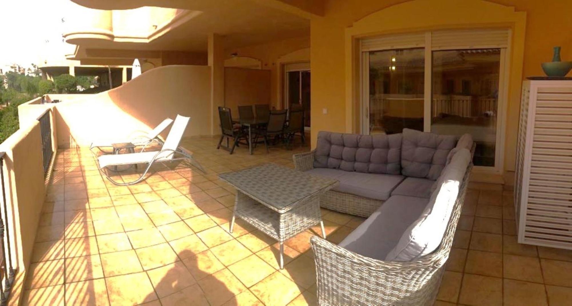 Aloha Hill Club Lluxury 5 Star Golf Resort Near Puerto Banus And Марбеля Екстериор снимка