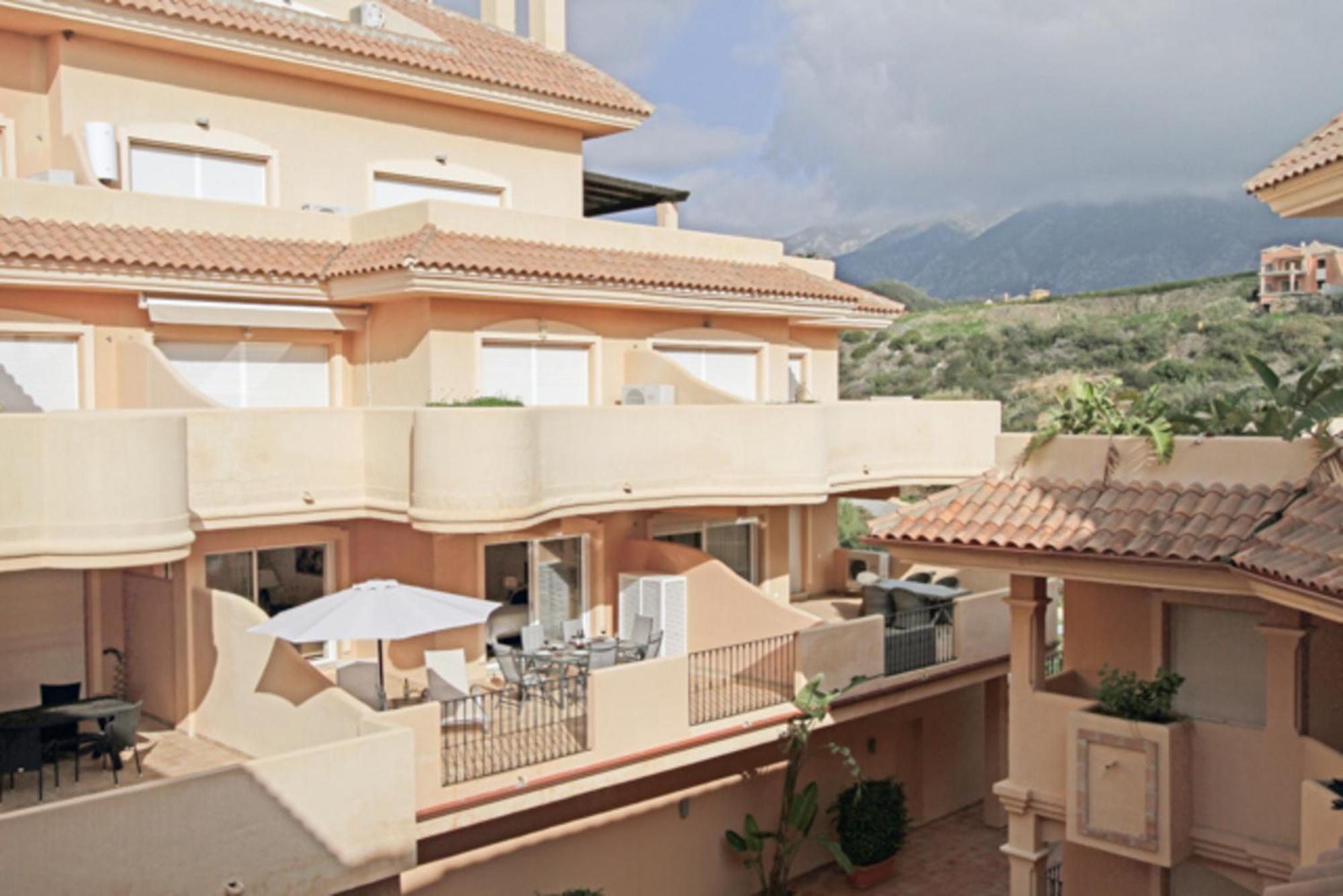 Aloha Hill Club Lluxury 5 Star Golf Resort Near Puerto Banus And Марбеля Екстериор снимка
